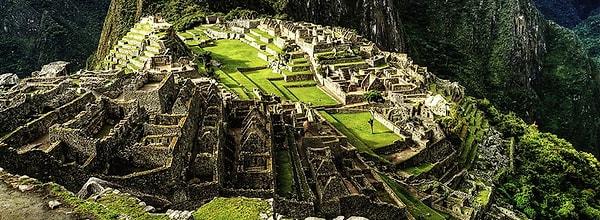 1. Machu Picchu Antik Kenti