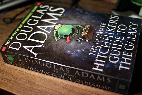 Otostopçunun Galaksi Rehberi - Douglas Adams