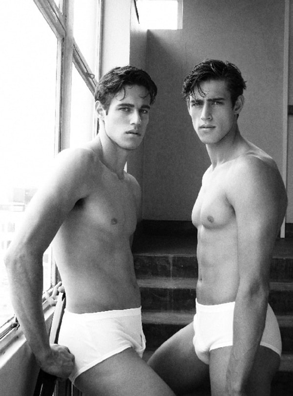 5. Измена с его братом-близнецом