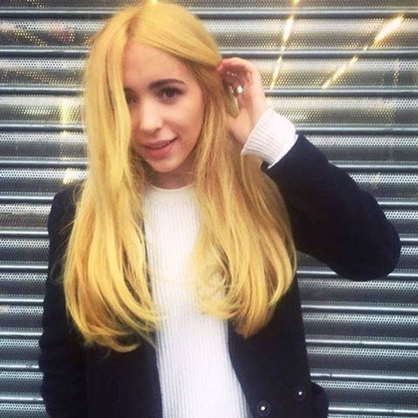 8. "Ты можешь осветлить темные волосы только на 1-2 тона"