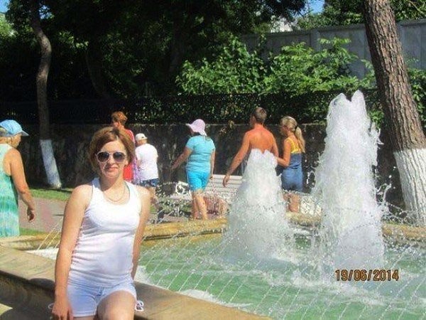 22. Как-то он рано на бал собрался.