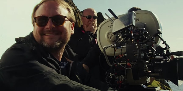 Премьеру фильма планировали назначить на 26 мая 2017-го, но ее пришлось отодвинуть на 15 декабря 2017-го.