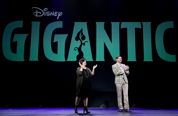 16. Дисней работает над адаптацией для экрана сказки «Джек и бобовый стебель». Мультик назвали «Великаны».