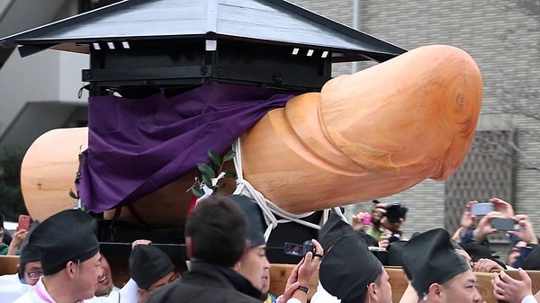 5. Хонэн-мацури - Комаки, Япония