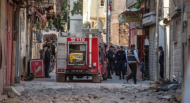 Akşam saatlerinde 4 roket daha atıldı: 1 çocuk hayatını kaybetti