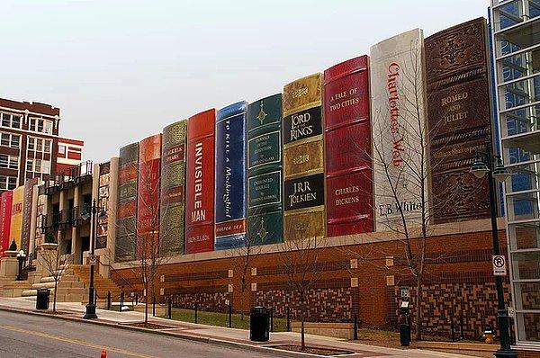 7. Kansas Şehir Kütüphanesi