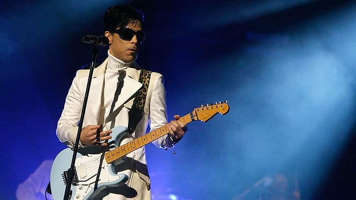 Ölümünün Ardından Ortaya Çıkan Sır: Prince, Afgan Çocuklara Yardım Ediyordu