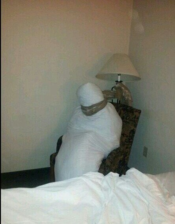 5. Кто-то - целый детективный сюжет.