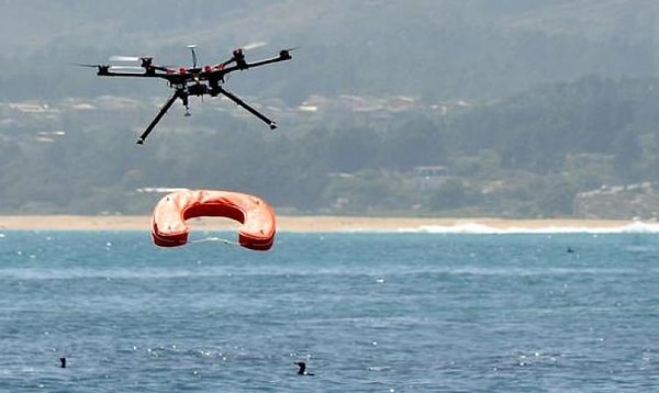 10. LifeGuard Drone - пляжный спасатель