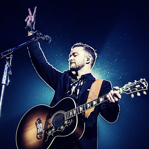 9. Финал "Евровидения-2016" состоится 14 мая, где в качестве приглашенной звезды выступит Джастин Тимберлейк, который представит свою новую песню «Can't Stop The Feeling».