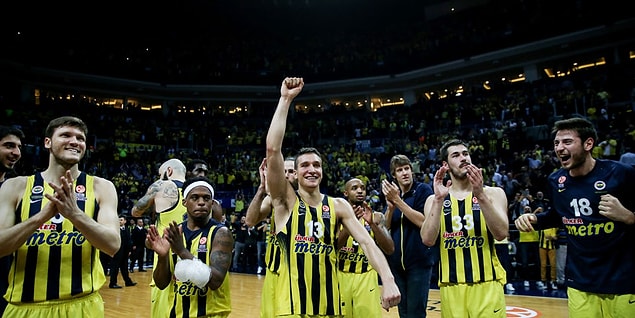 Üst üste 2. kez Dörtlü Final