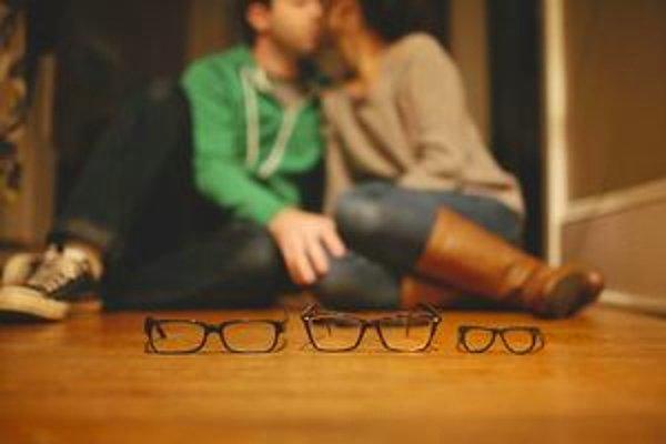 2. Anne ve babanın gözlük taktığı bir aileye misafir olacaksın, tedbirli olmakta yarar var :)