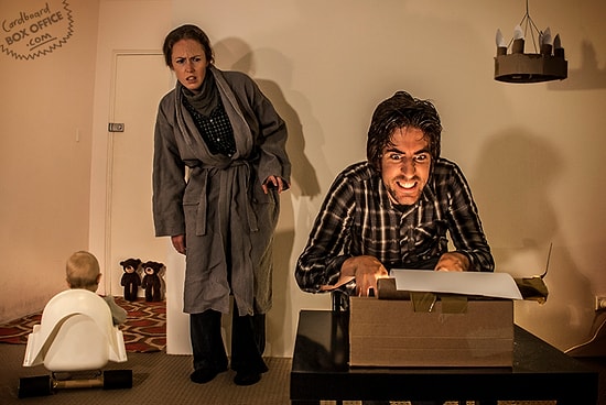 Известные фильмы и сериалы глазами одной семьи: 35 веселых фото