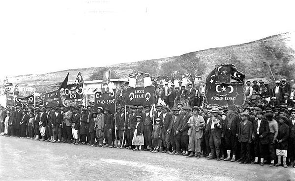 2. ADIYAMAN - Besni'de Cumhuriyet Bayramı kutlamaları, 1933