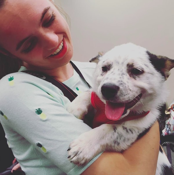 9. Этот веснушчатый парень просто обожает обниматься со своей мамочкой