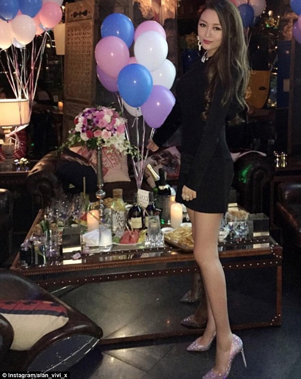 3. Поэтому они отыгрываются в соцсетях по полной!