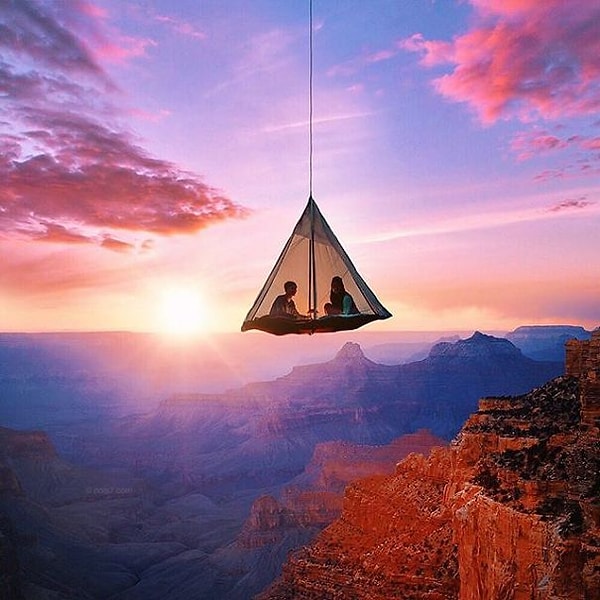 1. Когда ты рядом, я хочу, чтобы мир остановился и этот момент длился вечно.