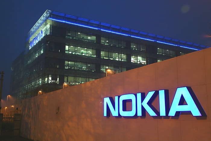 Nokia Akıllı Telefon Pazarına Resmen Geri Dönüyor