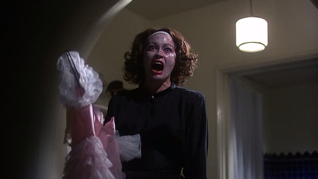 11. Mommie Dearest (1981)