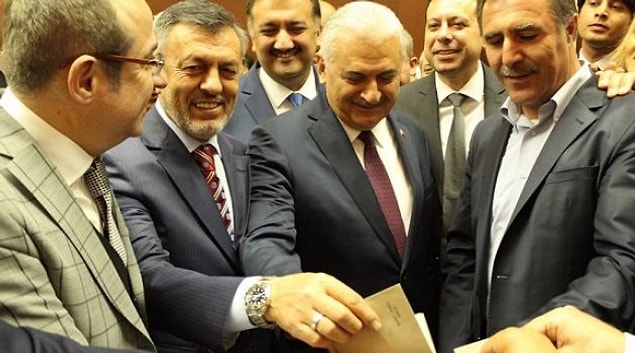 7. Son kongre öncesi yüzlerce imza topladı