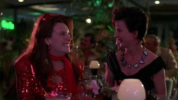 5. Muriel's Wedding / Свадьба Мюриэл (1994)