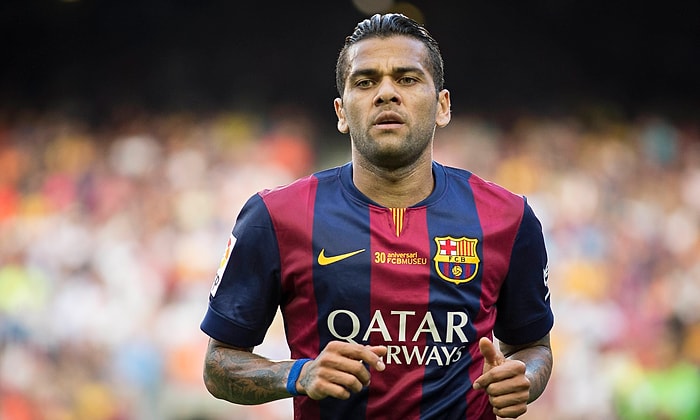 Dani Alves'ten Pele'ye: "Sen Kralsın Ama Benim Senden Daha Fazla Kupam Var"