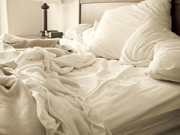 11. «Я не урод, у меня нормальный размер пениса, Я не плох в постели, но я настолько закомплексован, что даже не знаю, хочу ли я заниматься сексом. Я не понимаю, что со мной не так»