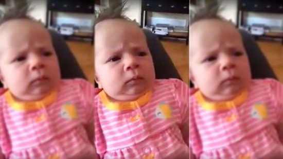 Yüz İfadesinden Babasının Saçmalıklarından Bıktığı Çok Belli Olan Ufaklık