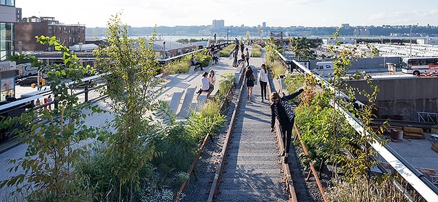 Kapitalizmin beşiği Amerika Birleşik Devletleri'nde, ideolojinin en büyük silahlarından biri olan "Elitize edip tekrar satma" da High Line'ın sonunu getirmek üzereydi