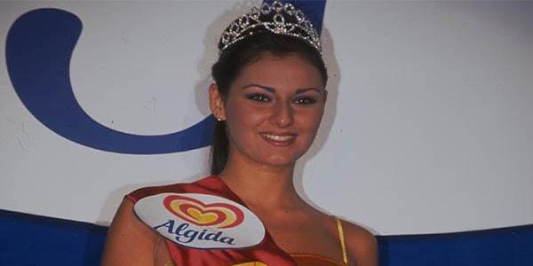2. Aynı yıl, Pınar Altuğ Türkiye Güzeli seçildi.