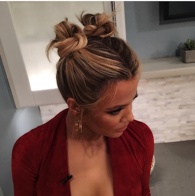 Khloe Kardashian,