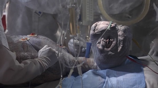 1. Инопланетянин, "Инопланетянин"