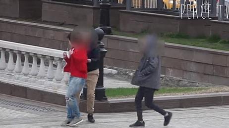 Rus Gençten Moskova'da Türk Bayraklı Sosyal Deney