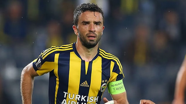 "Gökhan'ın sözleşmesi devam ediyor. Bitsin sonra bakarız"