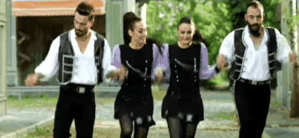 8. Anasını Sen Al Kızını da Ben
