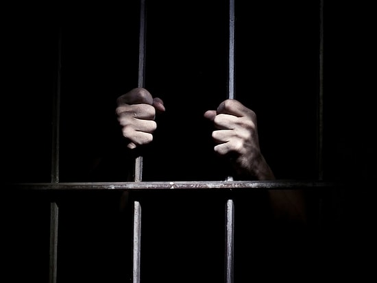 Diyarbakır'da Cezaevinden Firar Eden 6 Mahkum 'Paspas Sapı' ile Merdiven Yapmış