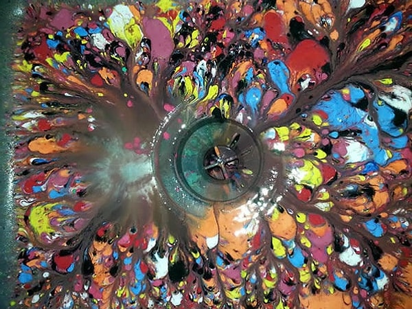 12. Раковина после рабочего дня художника