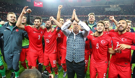 Rafet El Roman'ın EURO 2016 İçin Bestelediği 'Teşekkürler Türkiyem' Şarkısı