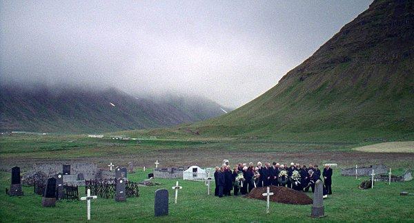 Serçeler (Þrestir) -  İzlanda