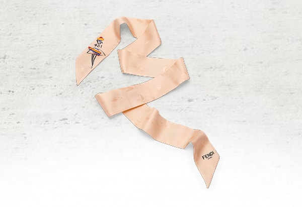 7. 170$ Fendi Лента.