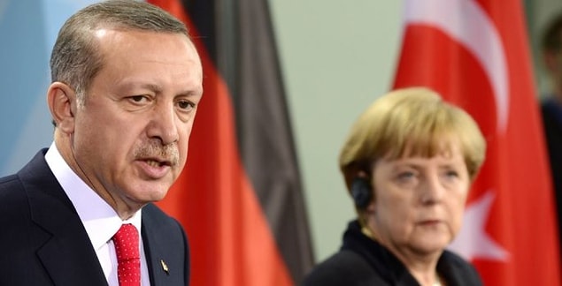 Erdoğan tasarının yasalaşmasının Türkiye ile Almanya arasındaki diplomatik, siyasi, ticari, askeri ve ekonomik ilişkileri zedeleyeceği uyarısında bulunmuştu