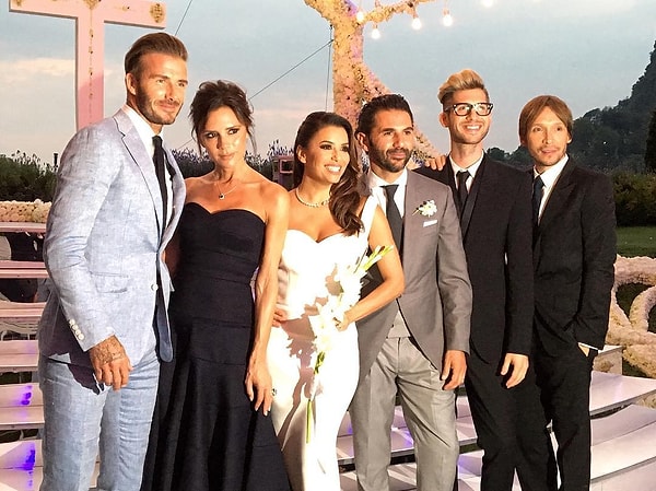 9. Первый танец молодоженов прошел под песню Volví Nacer колумбийского музыканта Carlos Vives.