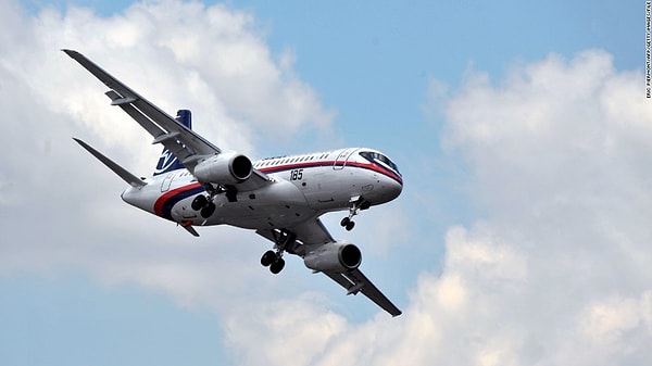 17. Sukhoi Superjet (Су) 100