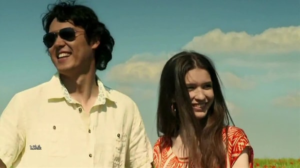 4. Вот и Наргиз, не посрамив честь семьи, продолжила музыкальную династию. К 1995 году она уже стала известной певицей в своей родной стране