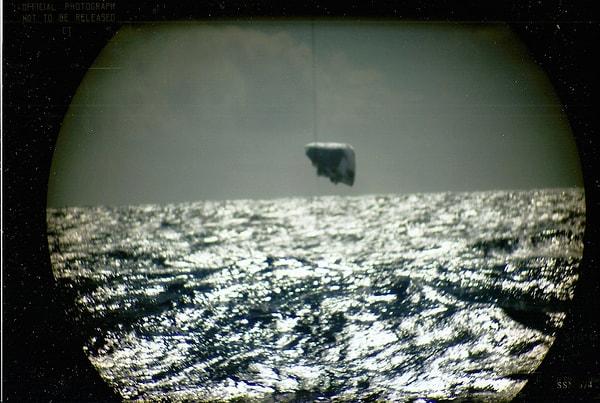 3. Fotoğraflar bir ABD denizaltısı tarafından çekilmiş ve çalışmalarını bu konu üzerinde yoğunlaştıran, araştırmacı Alex Mistretta'nın eline geçmiş.