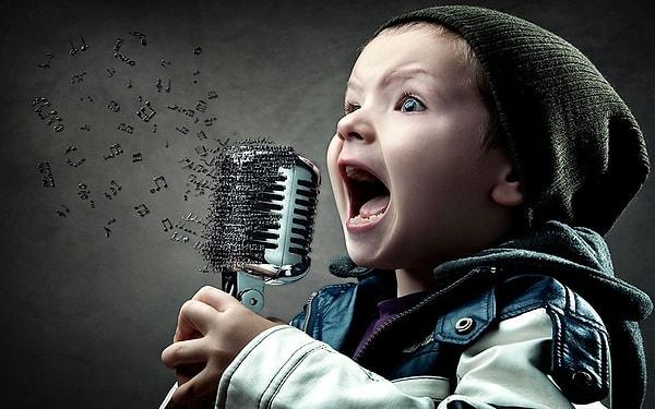 Çocukların müzik eğitiminin temeli, 'şarkı söylemek'.