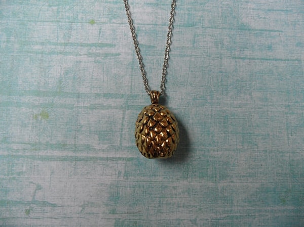 22. Неопалимое драконье яйцо на цепочке