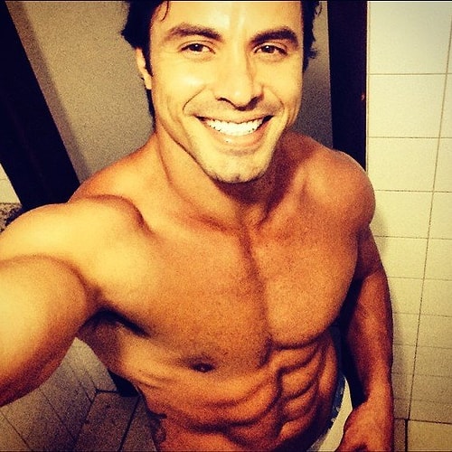 Confirmed: Taking Selfies Makes You Feel More Attractive!