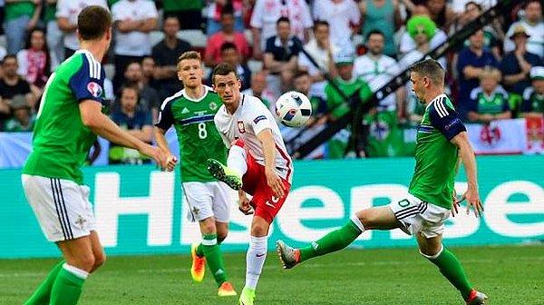 Günün diğer maçında ise Polonya, Kuzey İrlanda'yı 1-0 mağlup etti.