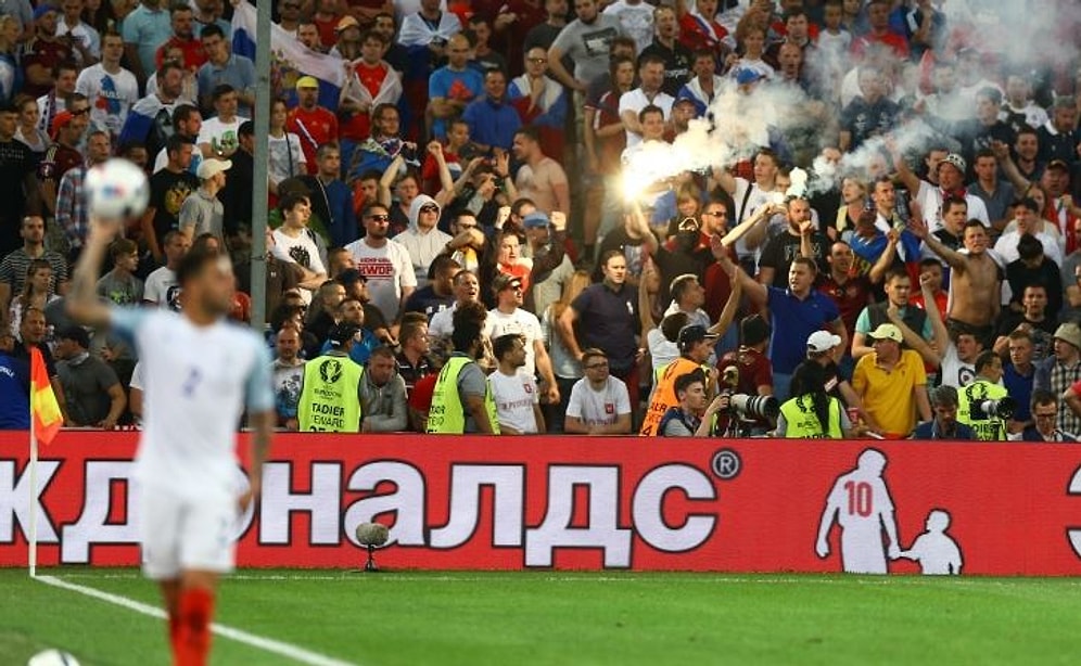 UEFA'dan Rusya'ya 'Ertelenmiş Diskalifiye' Cezası